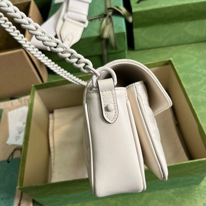GUCCI White Marmont Matelassé Shoulder Bag