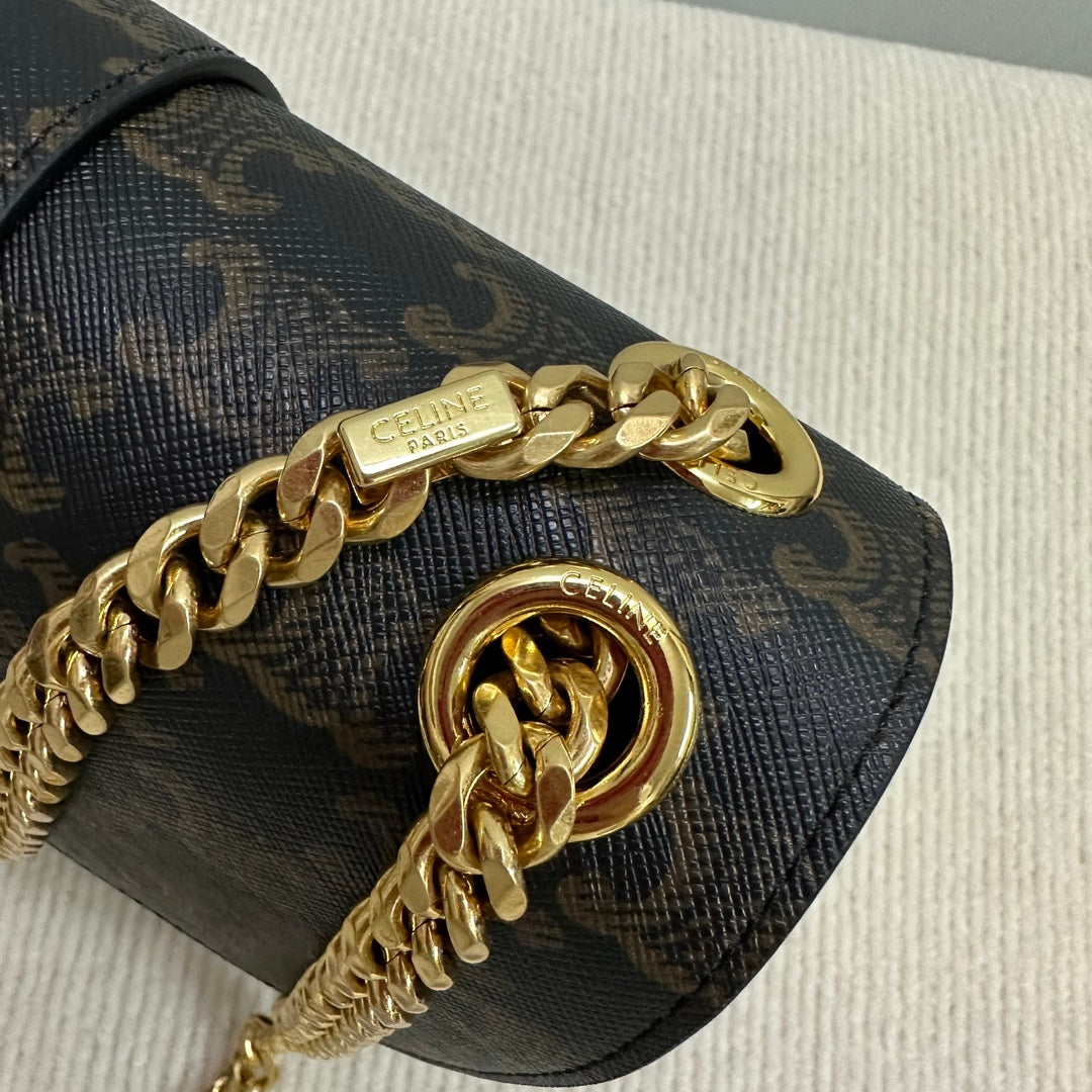 MEDIUM VICTOIRE BAG 25 IN BLACK TRIOMPHE CANVAS GOLD HARDWARE