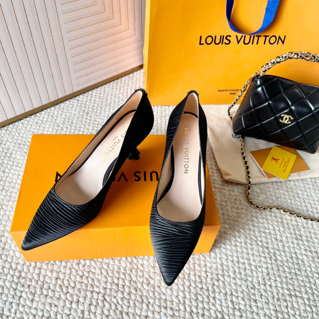 BLOSSOM PUMP 75 MM IN BLACK IMPORTED STRIPED SILK SATIN