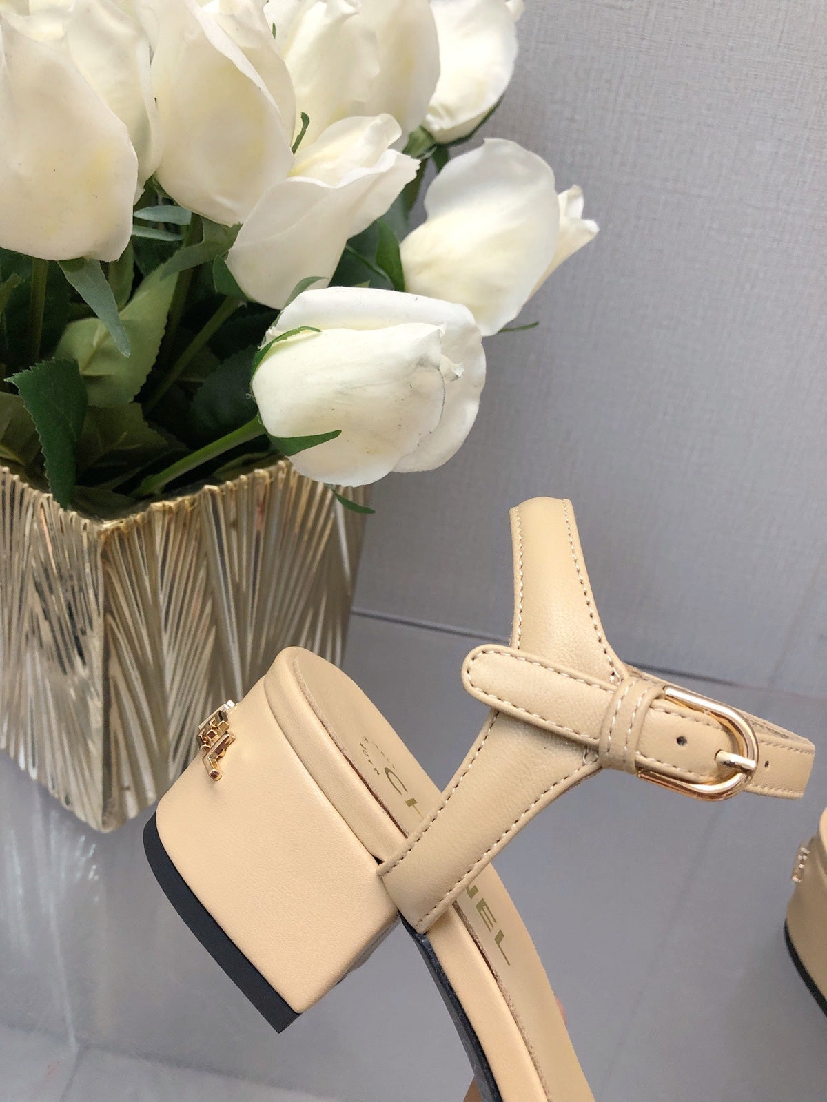 BLOCK HEEL 5 CM SANDAL IN SAND BROWN LAMBSKIN