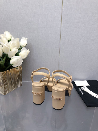BLOCK HEEL 9 CM SANDAL IN SAND BROWN LAMBSKIN