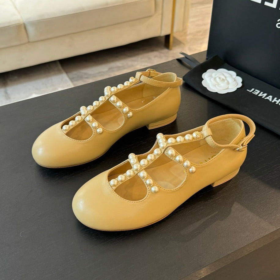 MARY JANES SHOES LIGHT YELLOW GOATSKIN WITH FAUX PEARL