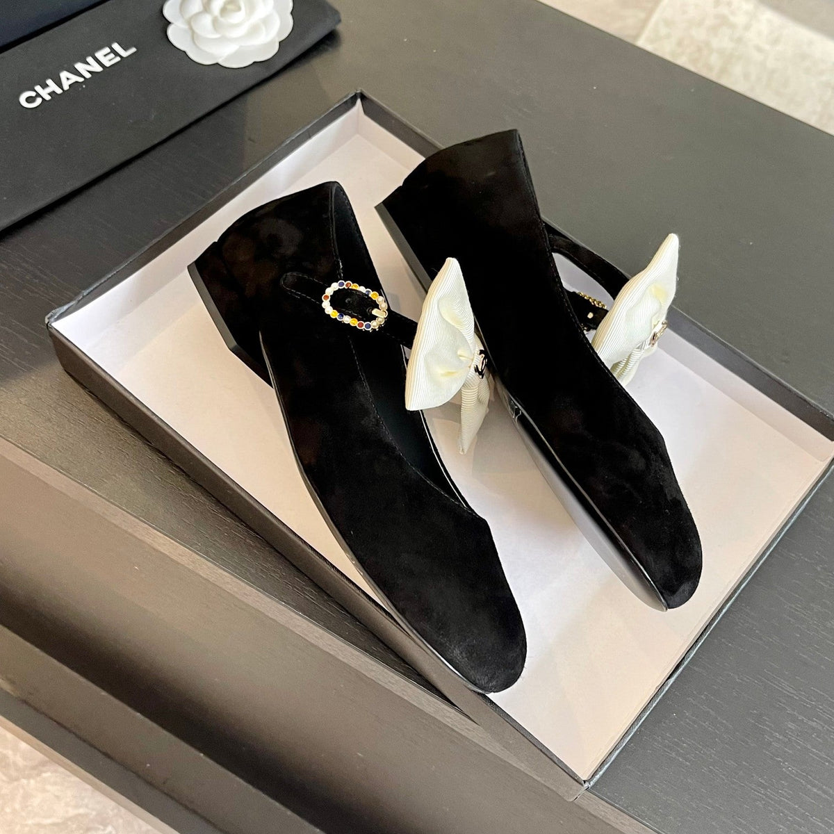 BALLET FLAT BLACK SUEDE LAMBSKIN WITH WHITE BOW