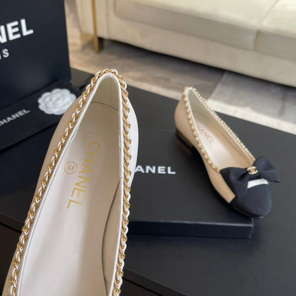 BALLET FLAT WHITE CALFSKIN AND FABRIC