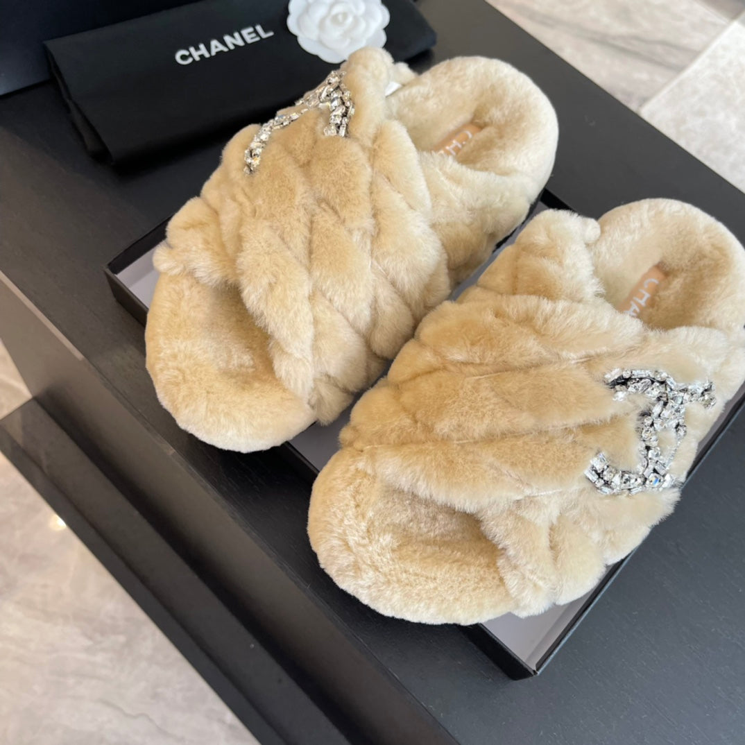 BEIGE CREAM FUR CROSS STRAP SLIPPERS