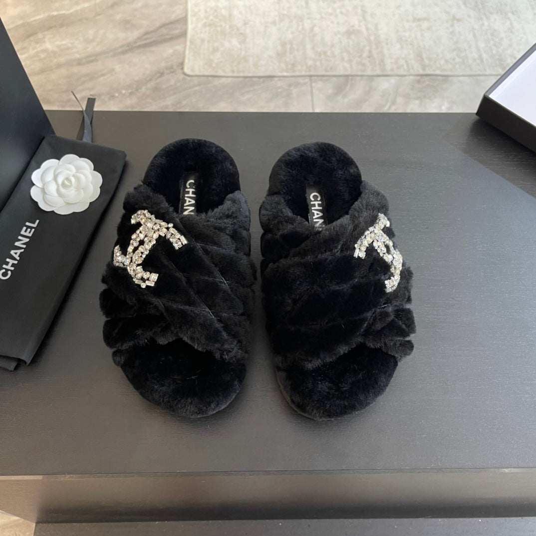 BLACK FUR CROSS SRAP SLIPPERS