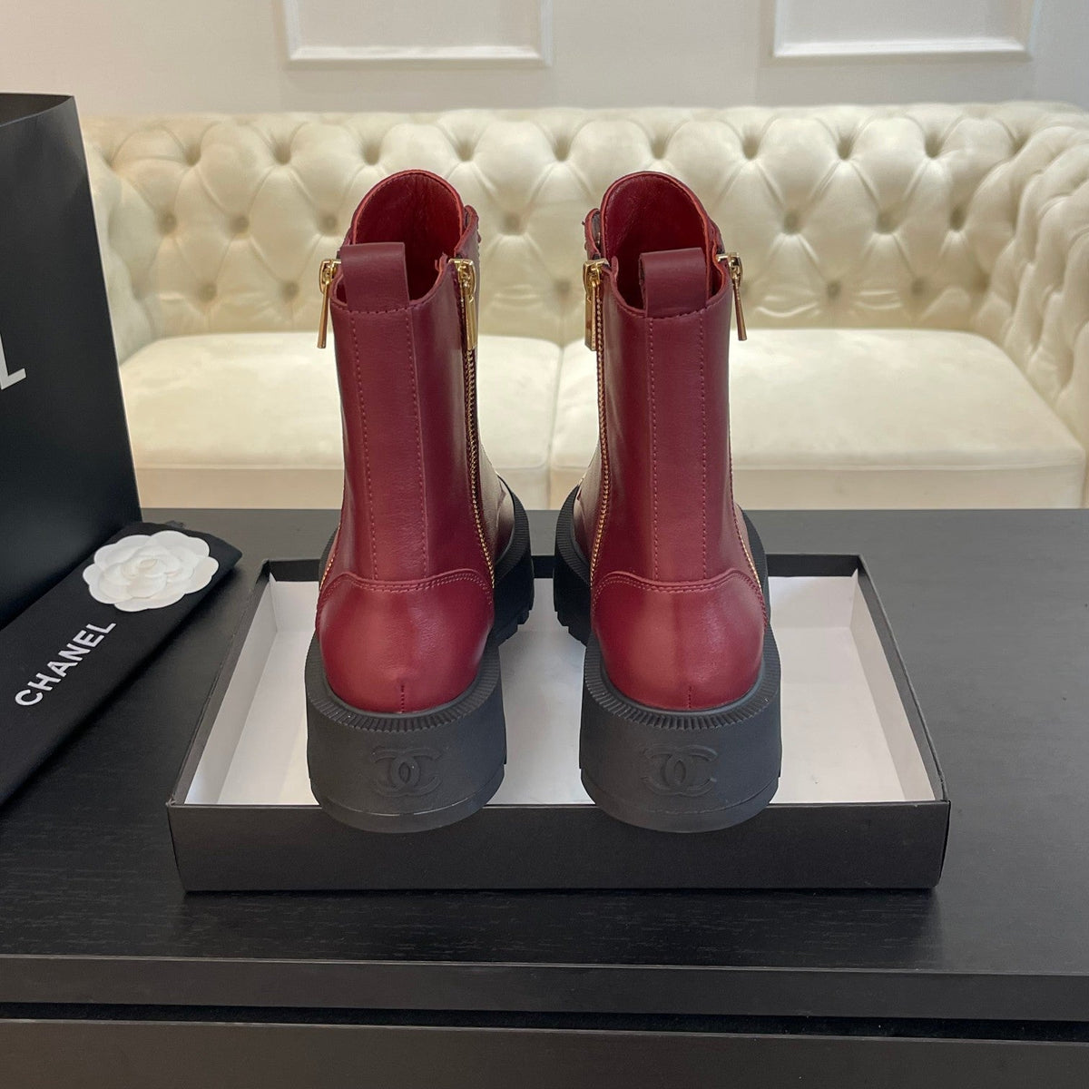 ANKLE BOOTS IN BLACK MIX GARNET RED LAMBSKIN