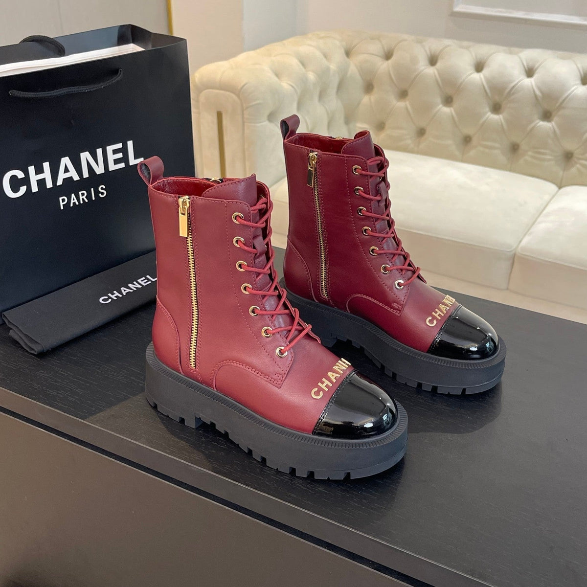 ANKLE BOOTS IN BLACK MIX GARNET RED LAMBSKIN