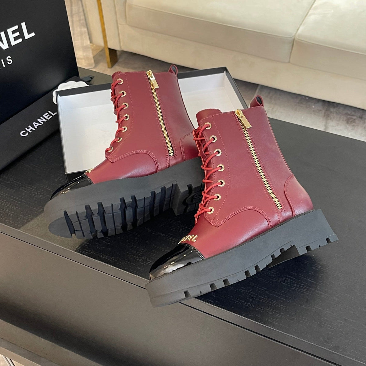 ANKLE BOOTS IN BLACK MIX GARNET RED LAMBSKIN