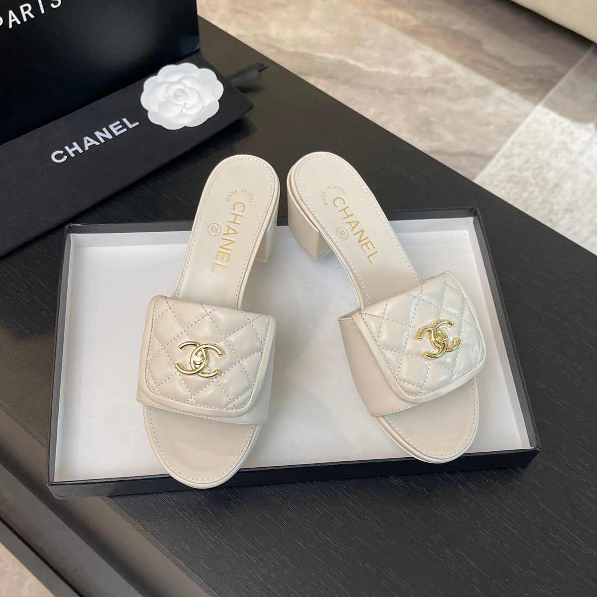 MID-HEEL 5 CM MULE IN WHITE LAMBSKIN