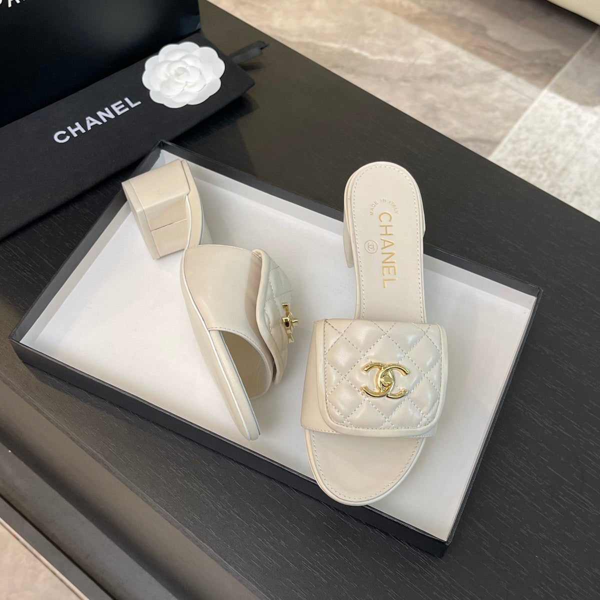MID-HEEL 5 CM MULE IN WHITE LAMBSKIN