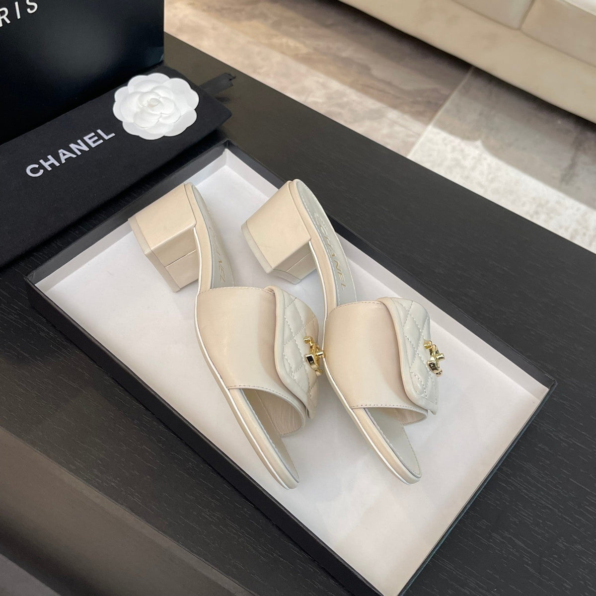 MID-HEEL 5 CM MULE IN WHITE LAMBSKIN