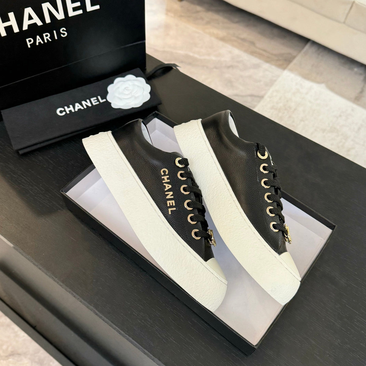 BIG-HEAD COOKIE SHOES IN BLACK MIX WHITE LAMBSKIN