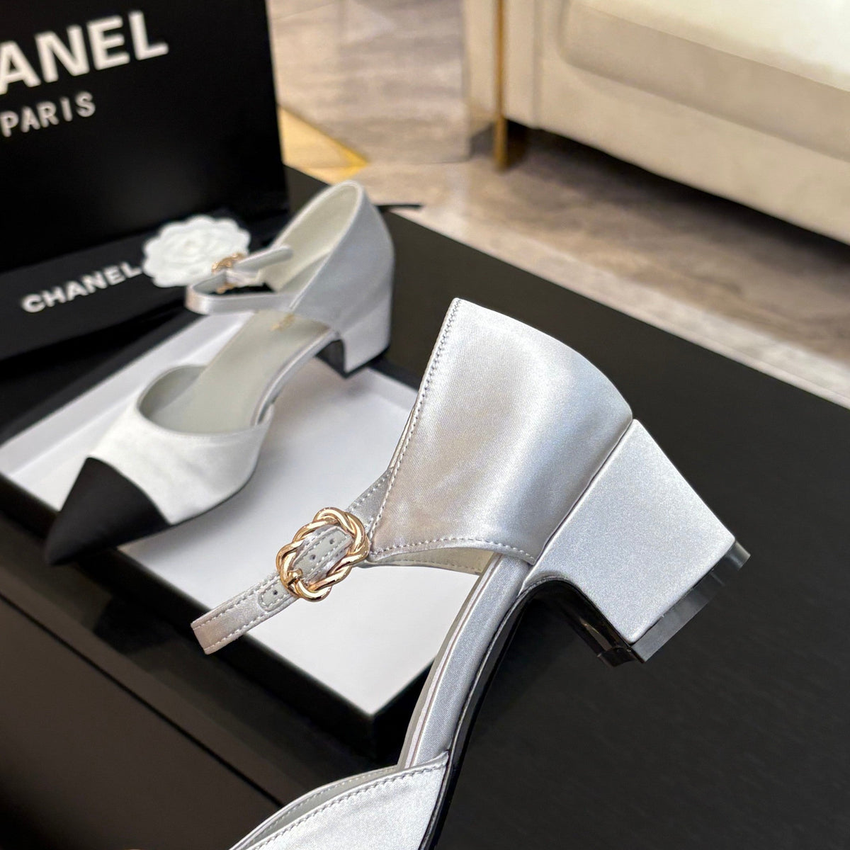 BLOCK HEEL SLINGBACKS IN SILVER MIX BLACK SILK FABRIC