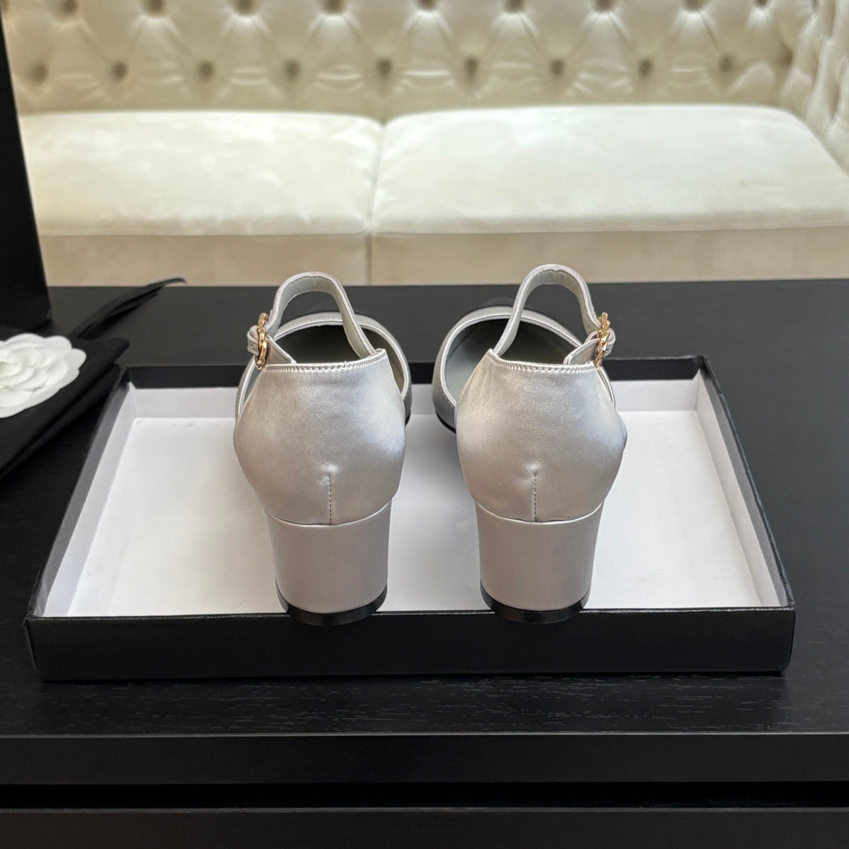BLOCK HEEL SLINGBACKS IN SILVER MIX BLACK SILK FABRIC