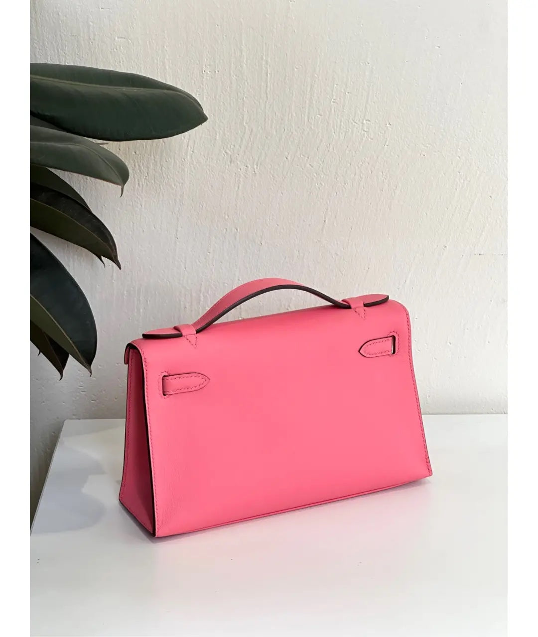 HERMES Kelly Pochette in swift leather Rose Azalee