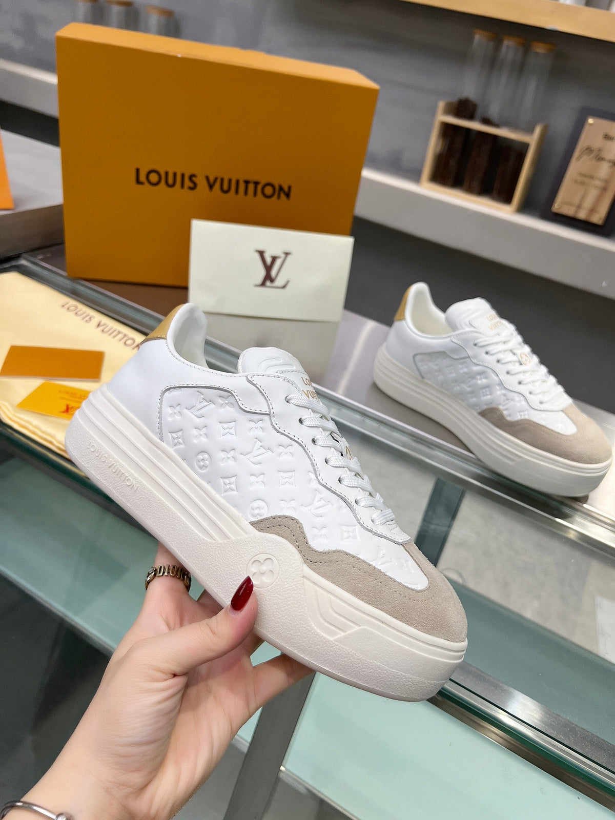 LV WOMEN GROOVY PLATFORM IN CAMEL BROWN SUEDE MIX WHITE EMBOSSED CALFSKIN