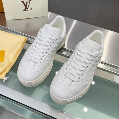 LV WOMEN GROOVY PLATFORM IN WHITE EMBOSSED CALFSKIN