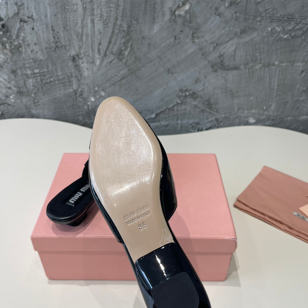 CAP TOE MULES BLACK SHEEPSKIN