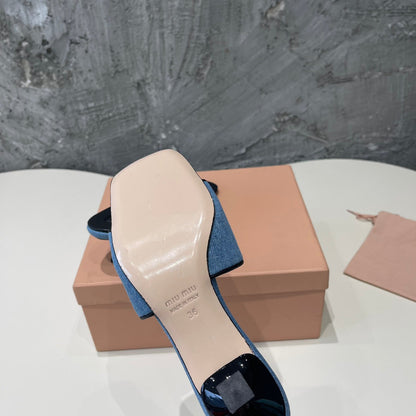BLACK HIGH HEEL WITH AZURE BLUE STRAPS