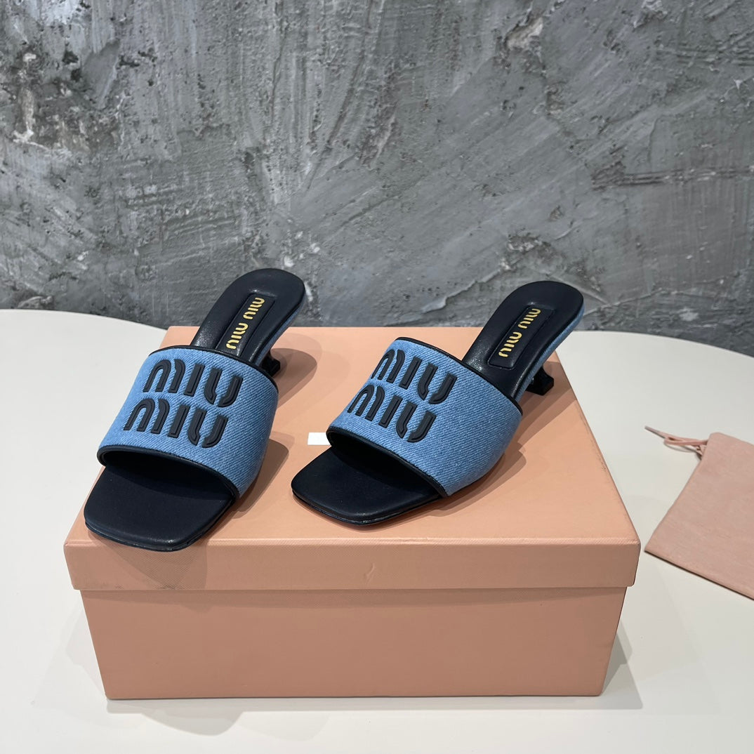 BLACK HIGH HEEL WITH AZURE BLUE STRAPS
