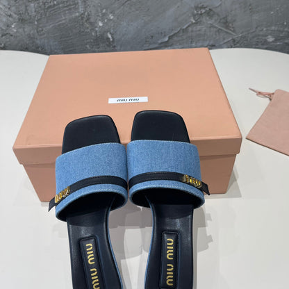 BLACK HIGH HEEL WITH BLUE STRAPS AND BLACK BELT