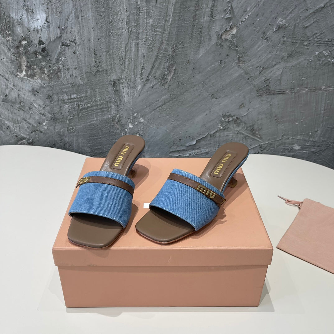 CARAMEL HIGH HEEL WITH BLUE STRAPS AND CARAMEL BELT