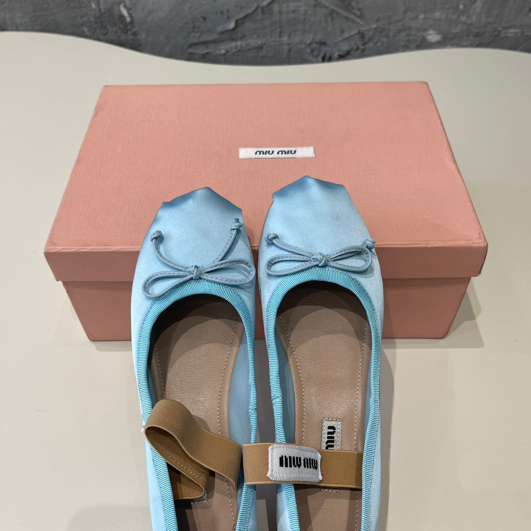 BALLET FLAT SHOES LIGHT BLUE GLOSSY SHEEPSKIN