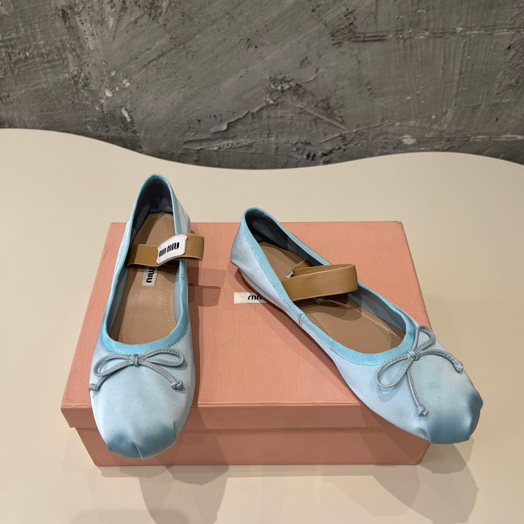 BALLET FLAT SHOES LIGHT BLUE GLOSSY SHEEPSKIN