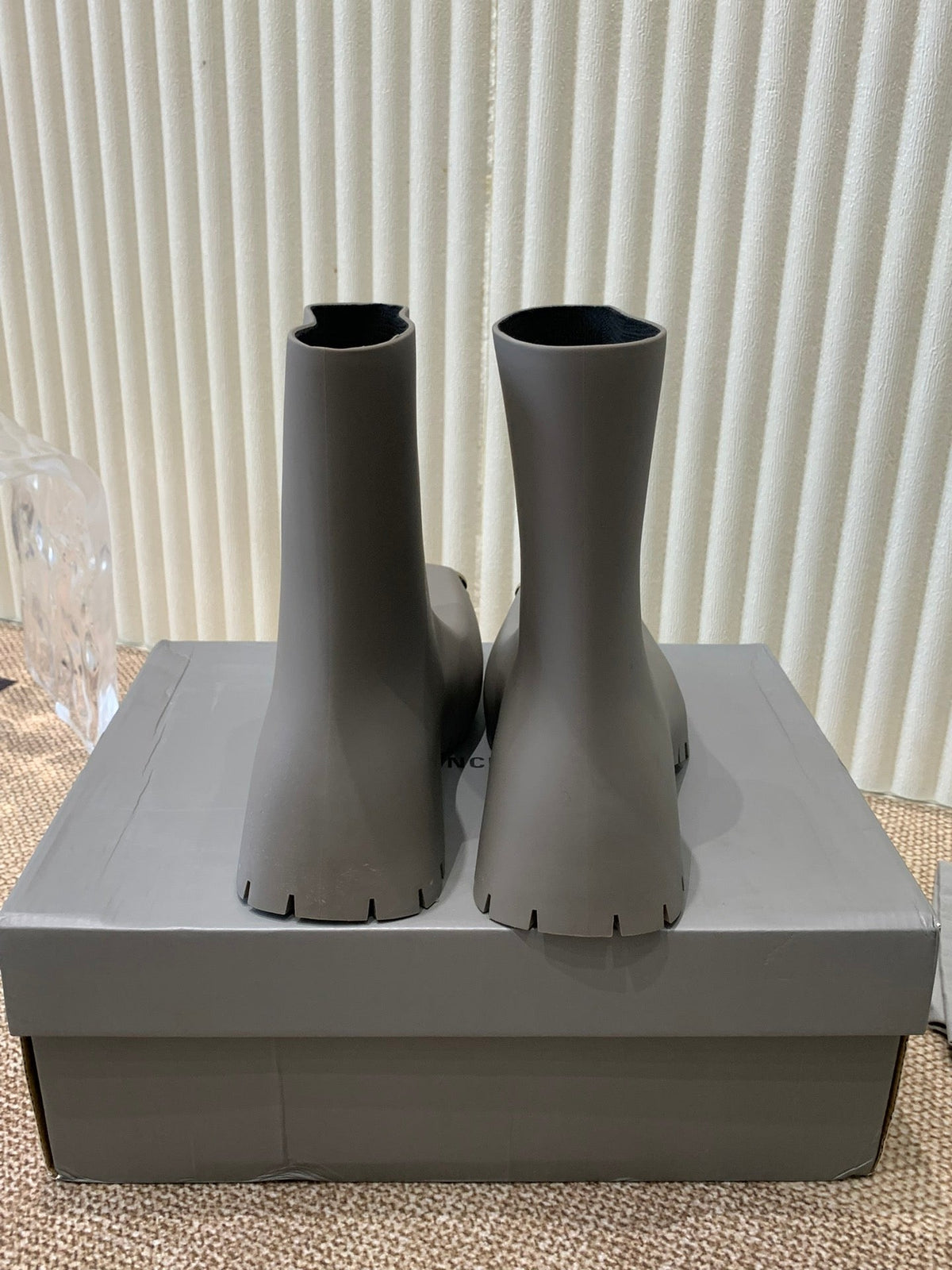 MATTE GRAY SCULPTED RUBBER BOOTS WITH GOLD MONOGRAM