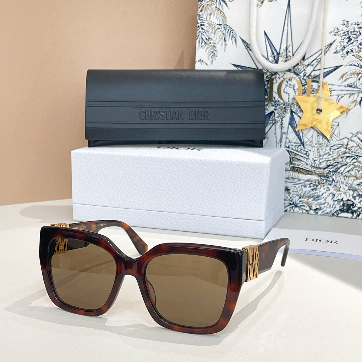 MONTAIGNE SUNGLASS MISSDIORS2F 581617 IN ACETATE