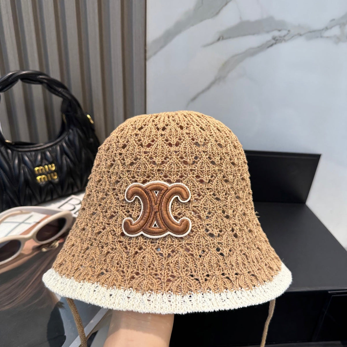 BUCKET HAT MODEL 652270 IN LIGHT BROWN CROCHET