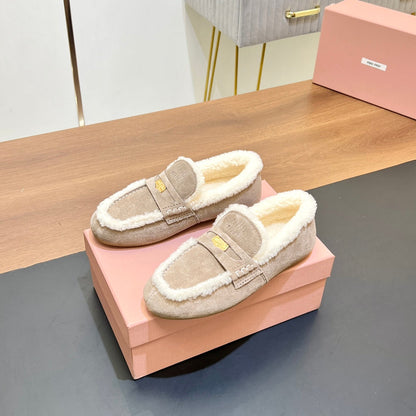 LOAFERS IN BEIGE SUEDE AND WHITE SHEARLING TRIM