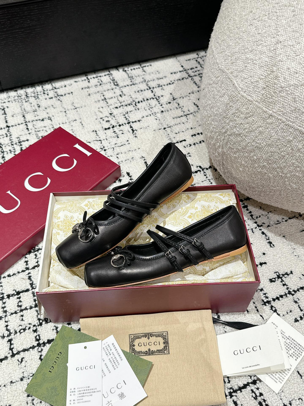 MARY JANE FLAT IN BLACK CALFSKIN
