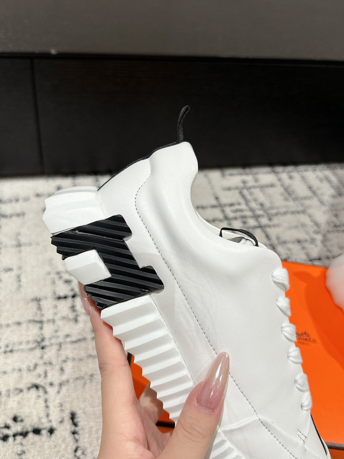 BOUNCING SNEAKER IN WHITE MIX BLACK CALFSKIN