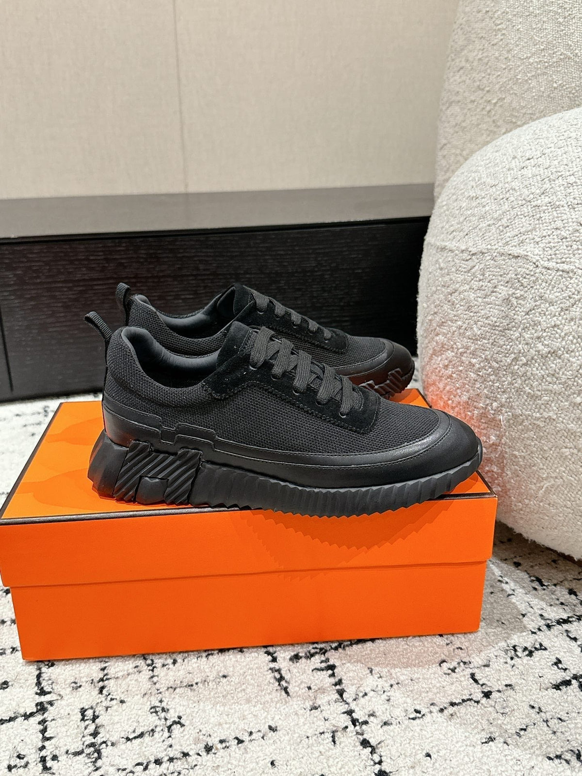 BOUNCING SNEAKER IN BLACK CALFSKIN AND FABRIC
