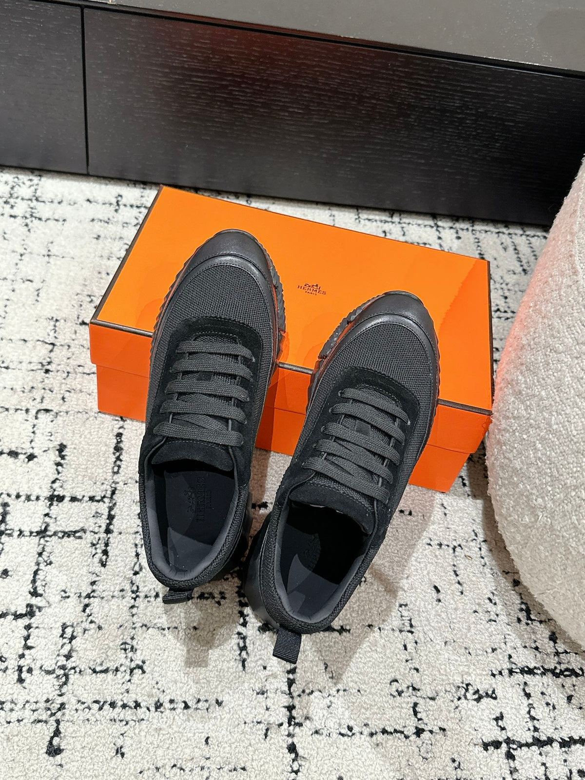 BOUNCING SNEAKER IN BLACK CALFSKIN AND FABRIC