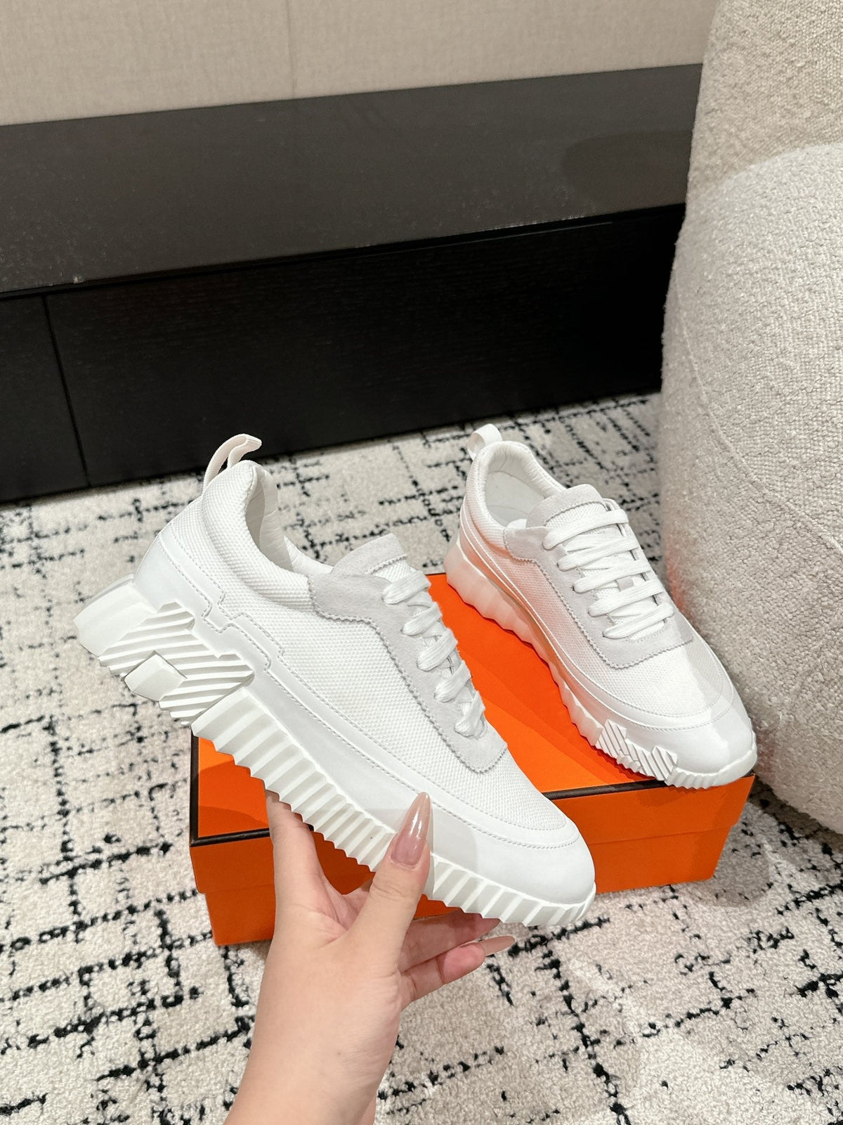 BOUNCING SNEAKER IN WHITE CALFSKIN AND FABRIC