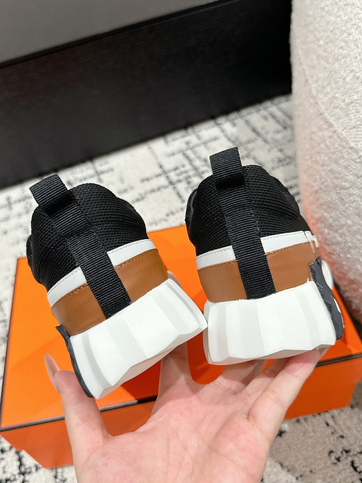 BOUNCING SNEAKER IN BRONZE BROWN CALFSKIN AND BLACK FABRIC