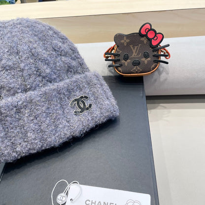 BEANIE HAT IN COOL GRAY WOOL 413327