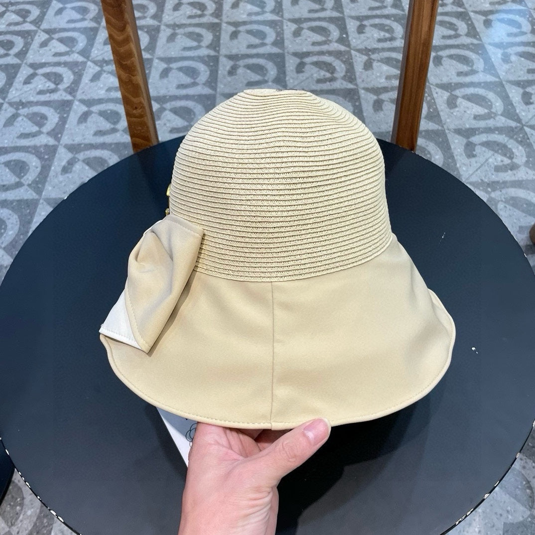 BOW BUCKET HAT IN EGG NOG BEIGE RAFFIA 426170