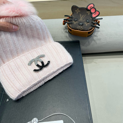 BEANIE HAT IN LIGHT PINK WOOL 426232