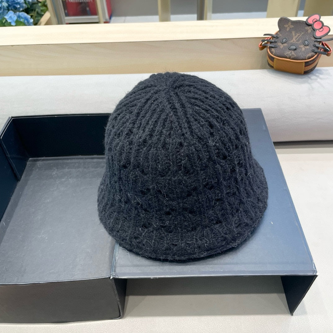 BUCKET HAT BKACK KNITTED FABRIC WITH RABBIT FUR 428090