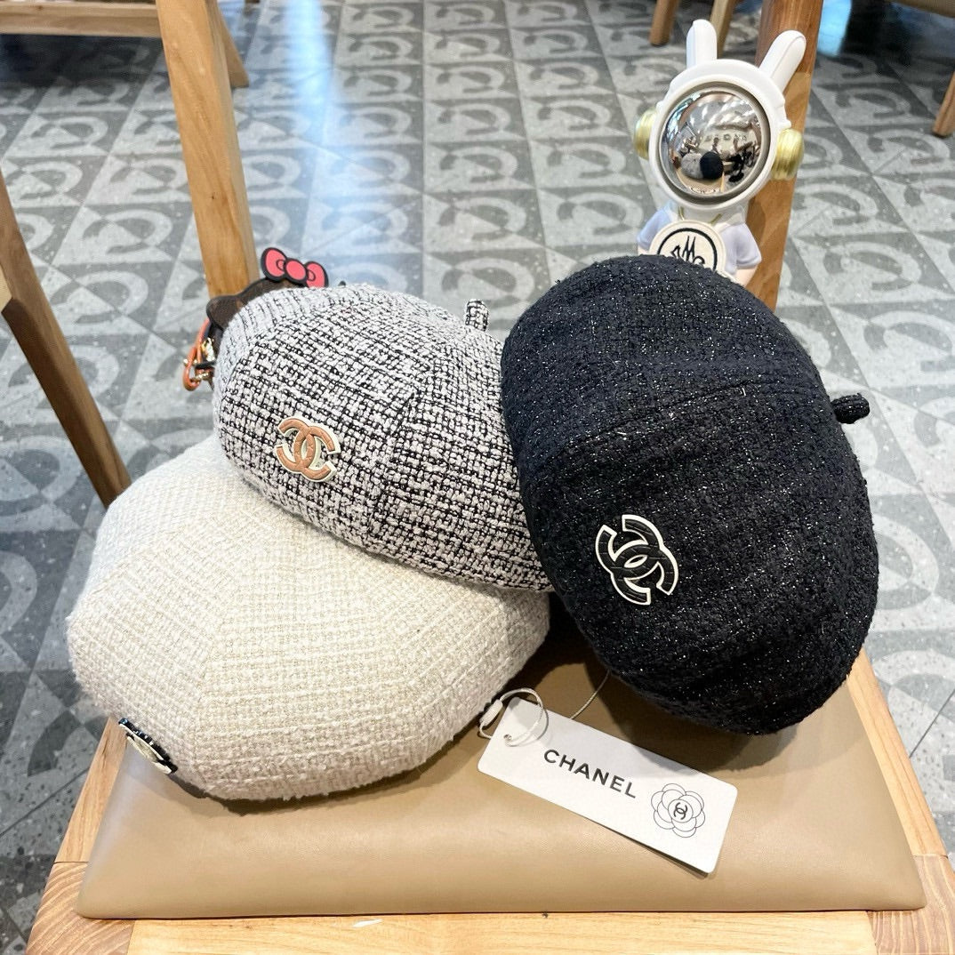 BERET HAT IN BLACK WOOL TWEED 430012