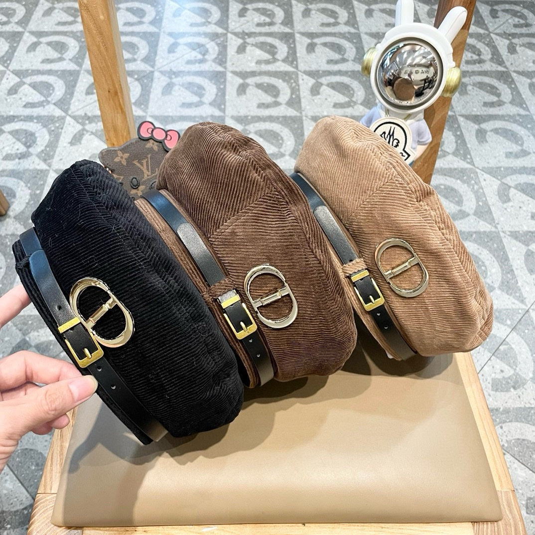 BERET HAT IN CAMEL BEIGE VELVET 430041