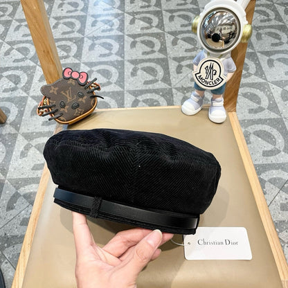 BERET HAT IN BLACK VELVET 430042