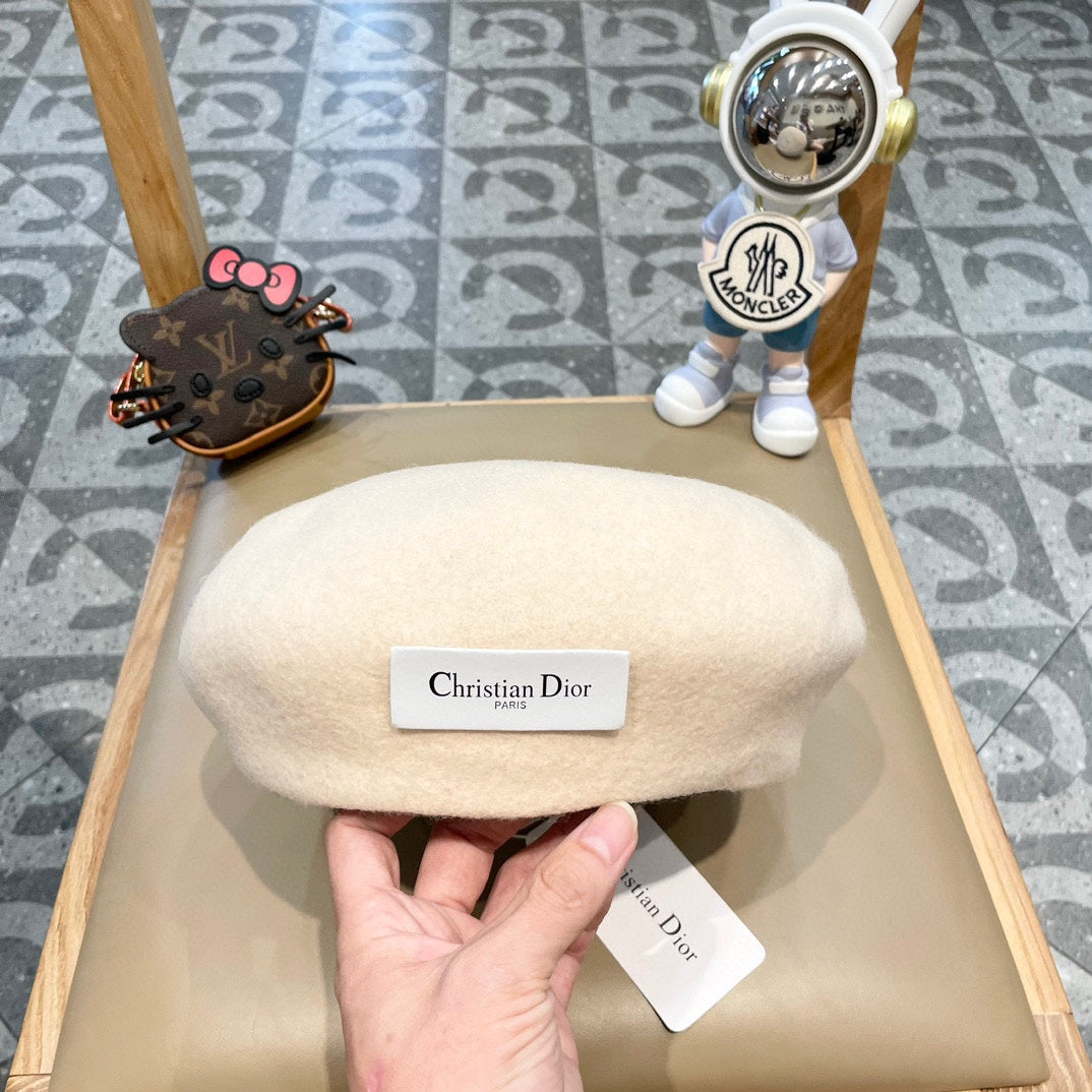 AUSTRALIAN BERET HAT IN BEIGE WOOL FELT 431714