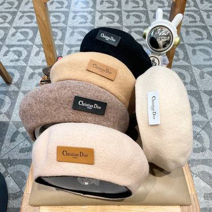 AUSTRALIAN BERET HAT IN BEIGE WOOL FELT 431714