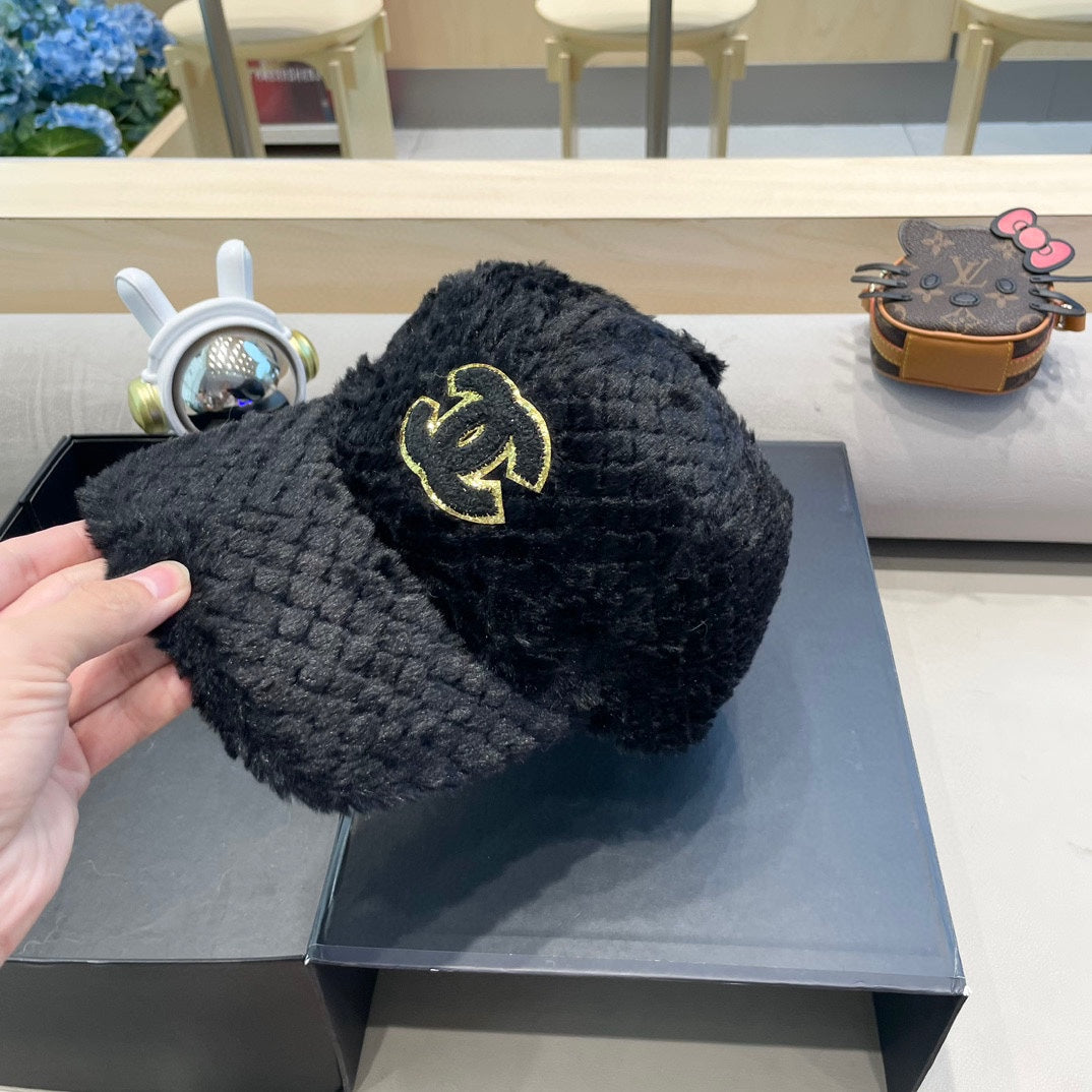 BASEBALL CAP IN BLACK FLEECE 431371