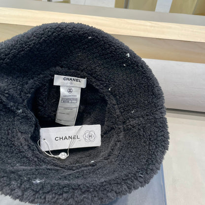 BUCKET HAT IN BLACK LAMB WOOL AND THICK COTTON 431683